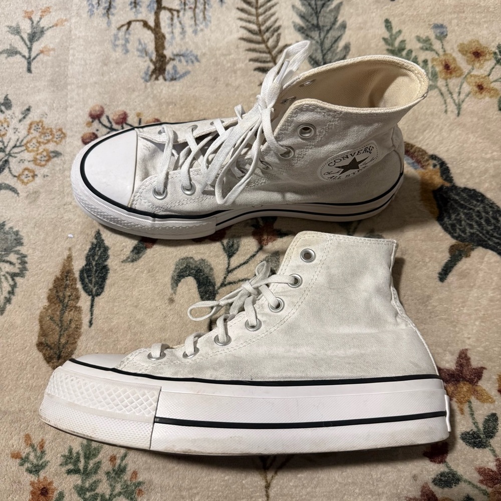 Converse Off-White High-Top Sneakers women’s 7.5